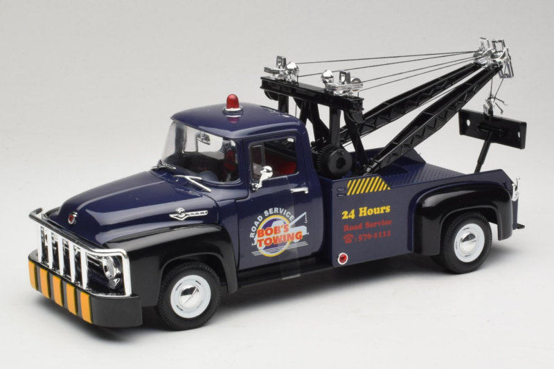 Ford F-100 Tow Truck Bob's Towing Welly 1:18 19834-W Metal