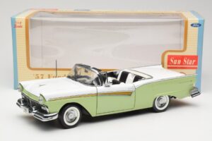 Ford Fairlane Skyliner Zielony i Biały Sun Star 1:18 FORD003 Metal — zdjęcie 9 z 9