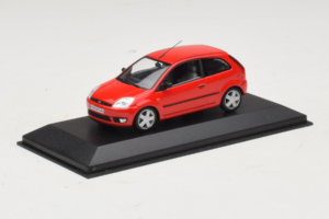 Ford Fiesta Mk5 2-Door Czerwony Minichamps 1:43 FIESTA004 Metal — zdjęcie 2 z 4