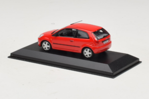 Ford Fiesta Mk5 2-Door Czerwony Minichamps 1:43 FIESTA004 Metal — zdjęcie 3 z 4