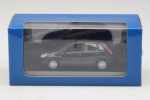 Ford Fiesta Mk5 4-Door Ciemnoniebieski Minichamps 1:43 FIESTA001 Metal — zdjęcie 4 z 4