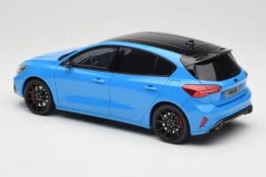 Ford Focus ST Edition Mk4 Azure Blue Otto 1:18 OT1186 Żywica — zdjęcie 5 z 6