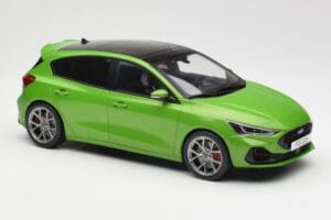 Ford Focus ST Mk4 Zielony MCG 1:18 MCG18452 Metal — zdjęcie 4 z 6