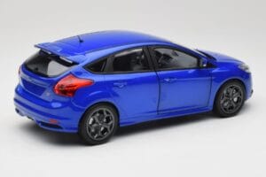 Ford Focus ST Mk2 Blue Metallic Minichamps 1:18 110082001 Metal — zdjęcie 3 z 8