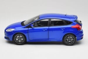 Ford Focus ST Mk2 Blue Metallic Minichamps 1:18 110082001 Metal — zdjęcie 4 z 8