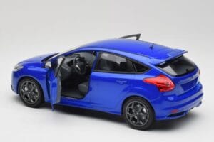 Ford Focus ST Mk2 Blue Metallic Minichamps 1:18 110082001 Metal — zdjęcie 5 z 8