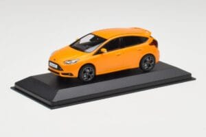 Ford Focus ST Mk3 Tangerine Scream Minichamps 1:43 FOCUS001 Metal — zdjęcie 2 z 4