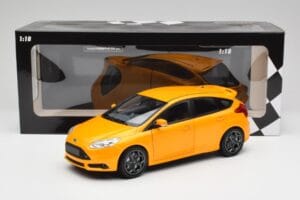 Ford Focus ST Mk2 Tangerine Scream Minichamps 1:18 110082005 Metal — zdjęcie 8 z 8