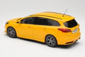 Ford Focus ST Turnier Mk3 Żółty MCG 1:18 MCG18464 Metal — zdjęcie 5 z 6