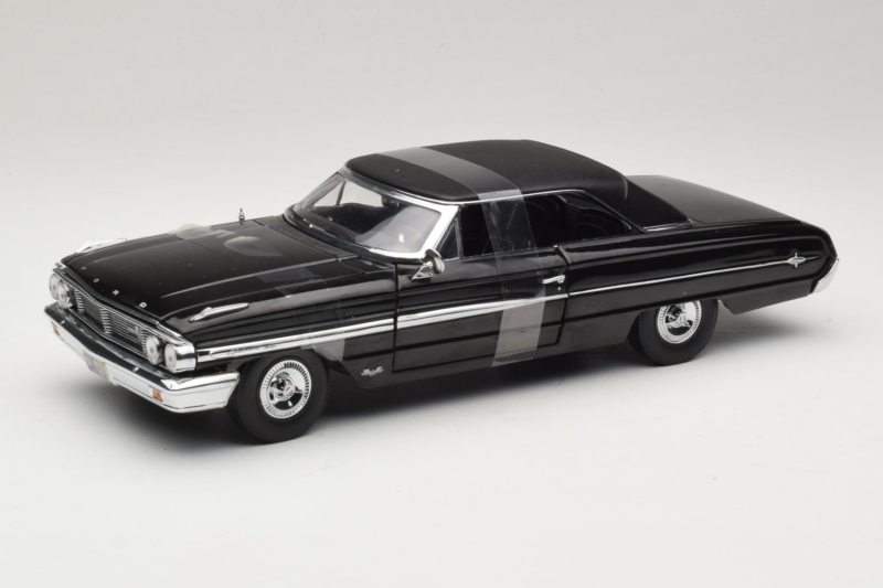 Ford Galaxie 500 Men in Black 3 Movie GreenLight 1:18 015301 Metal