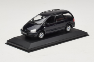 Ford Galaxy Mk2 Czarny Minichamps 1:43 GALAXY002 Metal — zdjęcie 2 z 4
