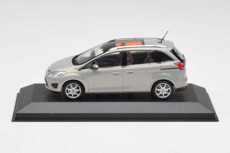 Ford Grand C-Max Mk2 Szary Metaliczny Minichamps 1:43 400089101 Metal