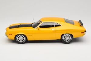 Ford Gran Torino Sport Żółty IXO 1:18 18CMC186 Metal — zdjęcie 3 z 6