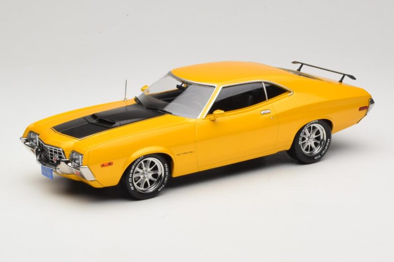 Ford Gran Torino Sport Żółty IXO 1:18 18CMC186 Metal