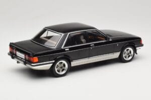 Ford Granada Mk2 2.8 Injection Gray Metallic MCG 1:18 MCG18536 Metal — zdjęcie 2 z 6