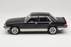 Ford Granada Mk2 2.8 Injection Gray Metallic MCG 1:18 MCG18536 Metal — zdjęcie 3 z 6