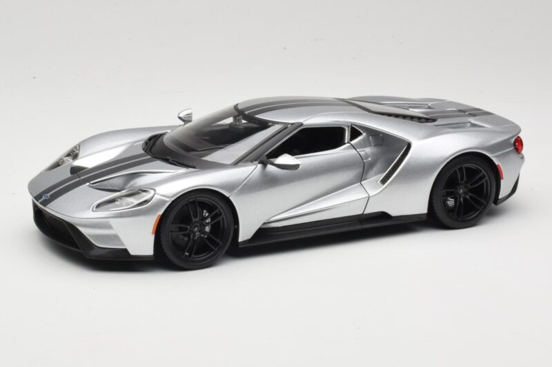 Ford GT Srebrny Maisto 1:18 31384 Metal