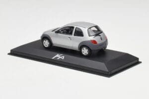 Ford Ka Mk1 Srebrno-Szary Minichamps 1:43 130248 Metal — zdjęcie 3 z 4