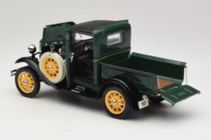 Ford Model A Pickup Valley Green Motor City 1:18 40003 Metal — zdjęcie 5 z 8