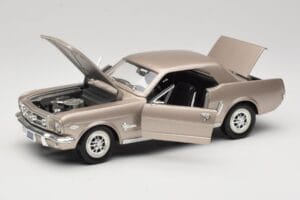 Ford Mustang 1964 1/2 Srebrny Mira 1:18 6127 Metal — zdjęcie 2 z 8