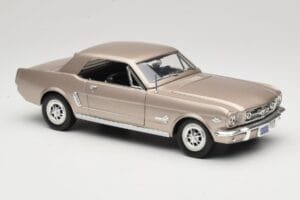 Ford Mustang 1964 1/2 Srebrny Mira 1:18 6127 Metal — zdjęcie 6 z 8
