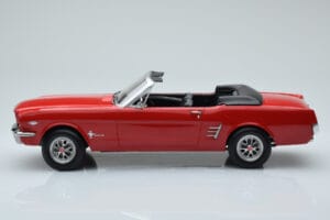 Ford Mustang Kabriolet Czerwony Norev 1:18 182810 Metal — zdjęcie 3 z 6