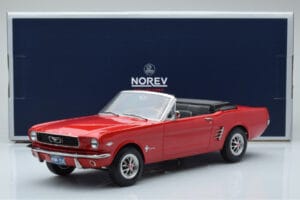 Ford Mustang Kabriolet Czerwony Norev 1:18 182810 Metal — zdjęcie 6 z 6