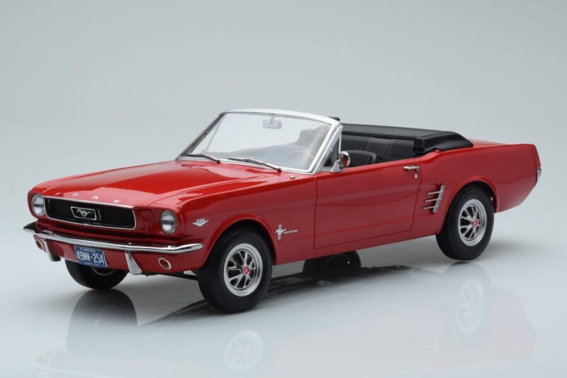 Ford Mustang Kabriolet Czerwony Norev 1:18 182810 Metal