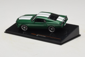 Ford Mustang Custom Zielony IXO 1:43 CLC530N Metal — zdjęcie 3 z 4