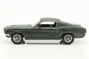 Ford Mustang Fastback Satin Green Metallic Norev 1:12 122702 Metal — zdjęcie 3 z 5