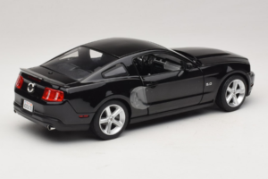 Ford Mustang GT Czarny Drive Movie GreenLight 1:18 13609 Metal — zdjęcie 3 z 8