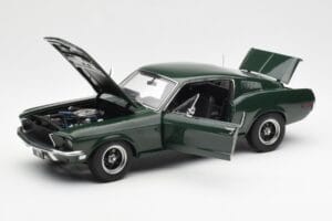 Ford Mustang GT Bullitt Zielony AUTOart 1:18 72812 Metal — zdjęcie 2 z 8