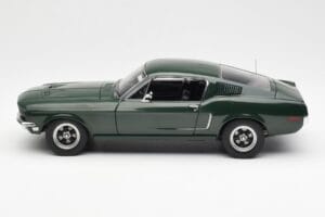 Ford Mustang GT Bullitt Zielony AUTOart 1:18 72812 Metal — zdjęcie 4 z 8