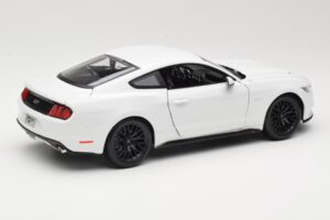 Ford Mustang GT S550 Biały Maisto 1:18 31197 Metal — zdjęcie 3 z 8