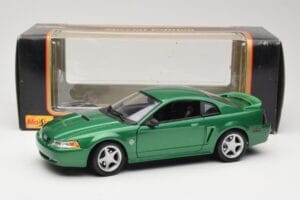 Ford Mustang GT SN95 Zielony Maisto 1:18 50326 Metal — zdjęcie 8 z 8