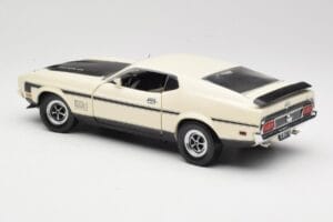 Ford Mustang Mach 1 Biały Sun Star 1:18 3602 Metal — zdjęcie 7 z 8