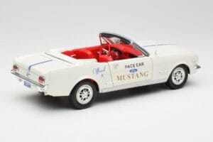 Ford Mustang Pace Car Wimbledon White Solido 1:18 81578 Metal — zdjęcie 3 z 8