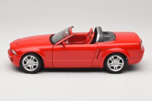 Ford Mustang S197 GT Kabriolet Czerwony Beanstalk Group 1:18 FOR10016R Metal — zdjęcie 4 z 8