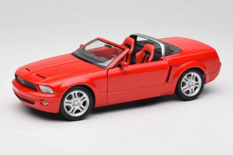 Ford Mustang S197 GT Kabriolet Czerwony Beanstalk Group 1:18 FOR10016R Metal