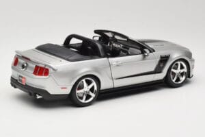 Ford Mustang S197 Roush 427R Kabriolet Srebrny Maisto 1:18 31669 Metal — zdjęcie 3 z 8