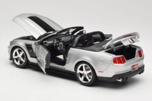 Ford Mustang S197 Roush 427R Kabriolet Srebrny Maisto 1:18 31669 Metal — zdjęcie 5 z 8