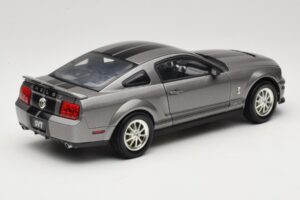 Ford Mustang S197 Shelby GT500 40th Anniversary Szary Shelby Collectibles 1:18 DC075005 Metal — zdjęcie 3 z 8