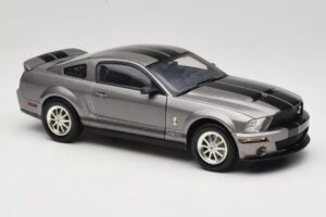 Ford Mustang S197 Shelby GT500 40th Anniversary Szary Shelby Collectibles 1:18 DC075005 Metal — zdjęcie 6 z 8