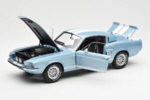 Ford Mustang Shelby GT500 Jasny Niebieski Metaliczny Z Białymi Pasami AUTOart 1:18 72907 Metal — zdjęcie 2 z 8