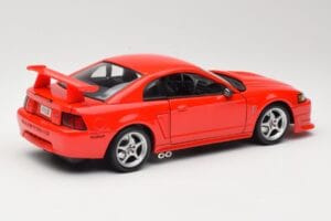 Ford Mustang SVT Cobra R SN95 Czerwony Maisto 1:18 531872 Metal — zdjęcie 3 z 8