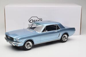Ford Mustang V8 Hardtop Pony GT Silver Blue GT Spirit 1:12 G089 Żywica — zdjęcie 6 z 6
