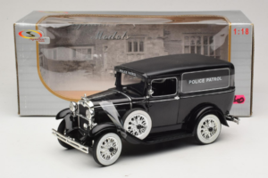 Ford Panel Car Police Patrol Signature Models 1:18 18143 Metal — zdjęcie 6 z 6