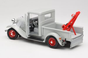 Ford Pick-Up Wrecker Szary Road Signature 1:18 92257 Metal — zdjęcie 5 z 8
