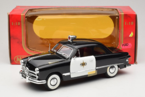 Ford Radiowóz Policyjny Anson 1:18 6254 Metal — zdjęcie 6 z 6