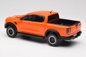 Ford Ranger Raptor Pomarańczowy MCG 1:18 MCG18456 Metal — zdjęcie 4 z 6